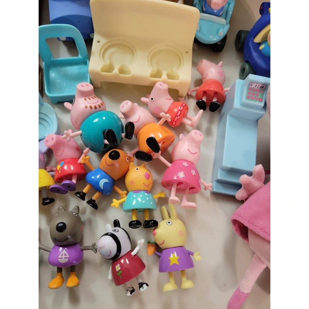 Huge mixed Lot Peppa Pig & Friends Action Figures accessories toys